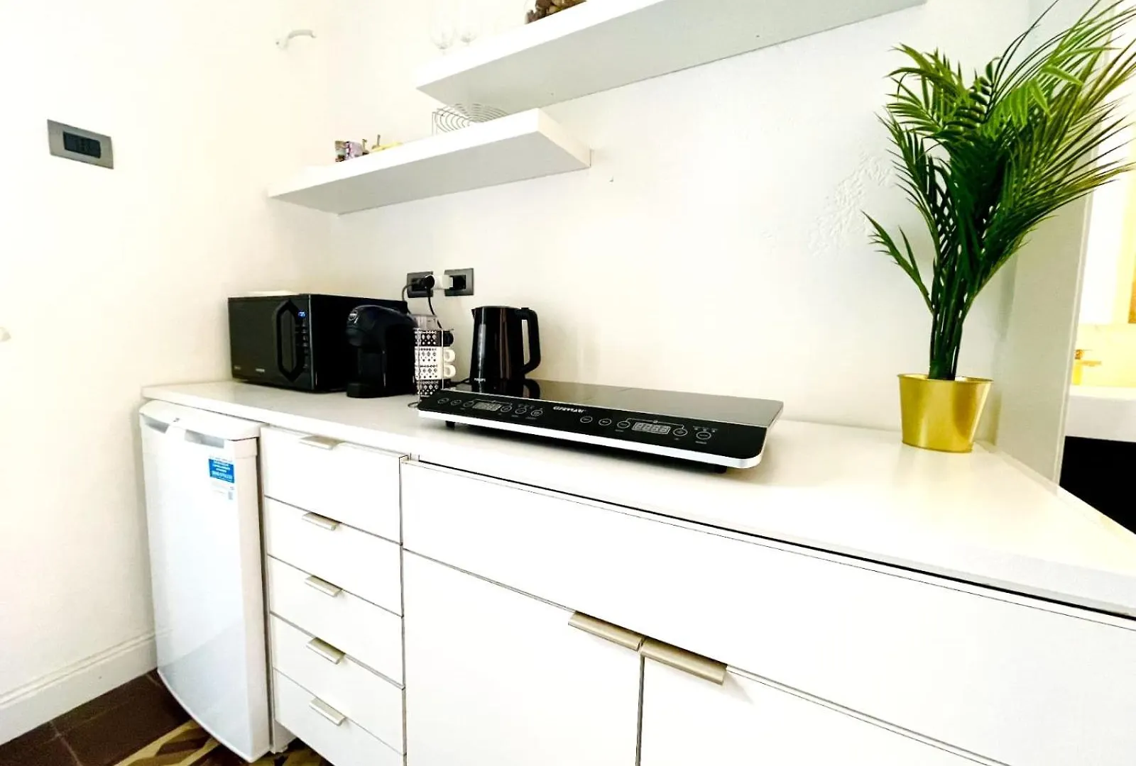 Apartment Charming Rooms Loreto 8 Milan Italy