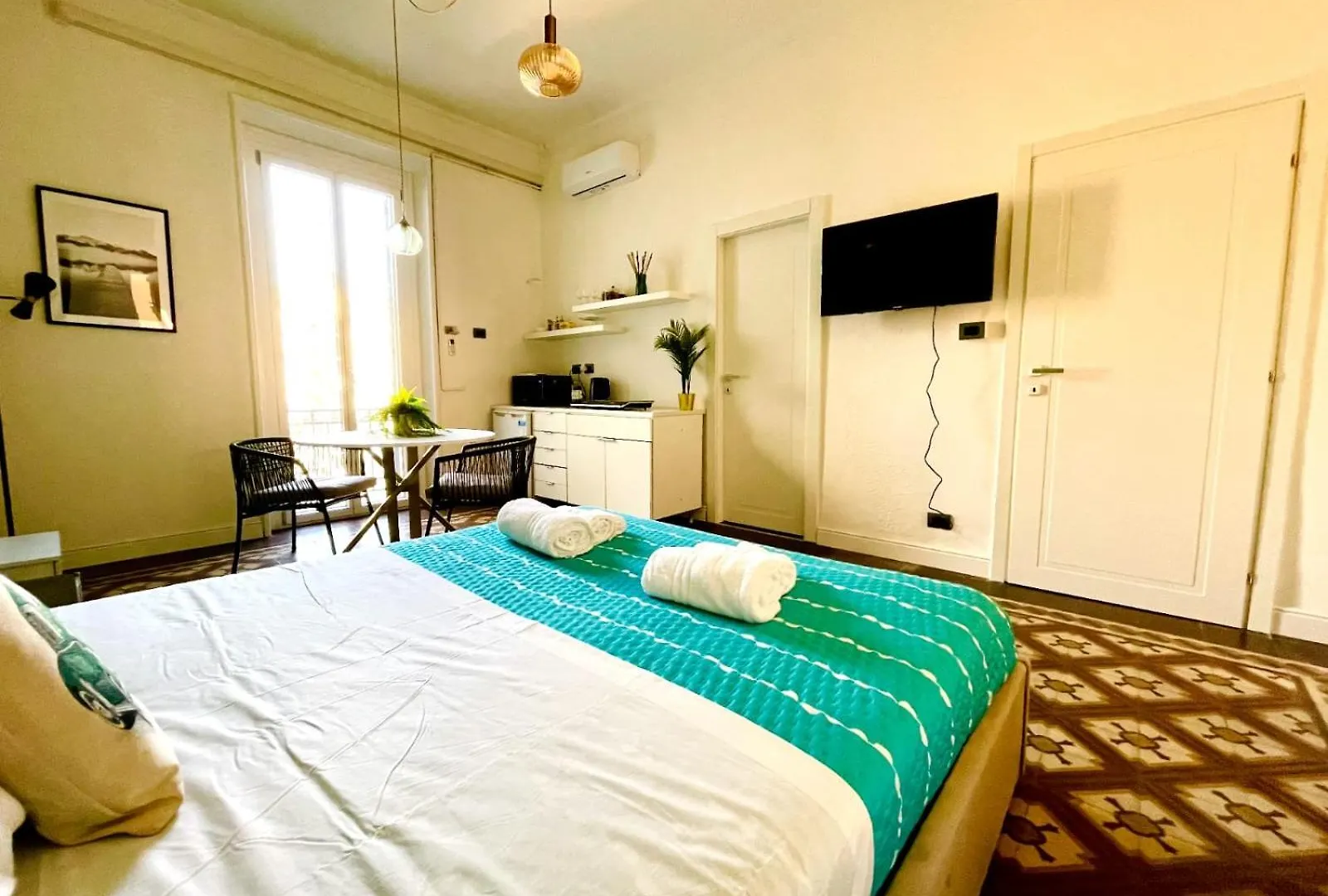 Charming Rooms Loreto 8 Milan