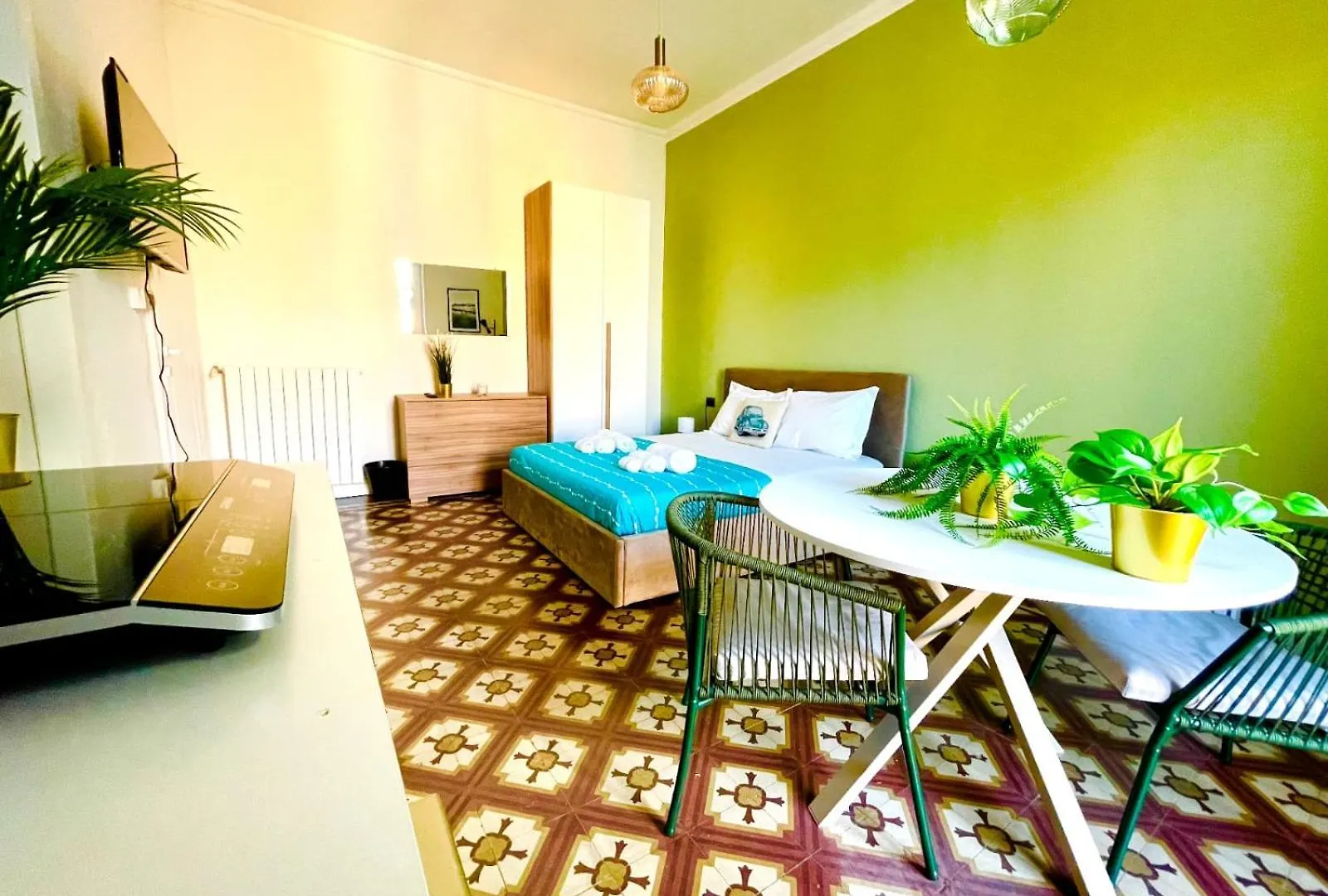 Charming Rooms Loreto 8 Milano 0*,